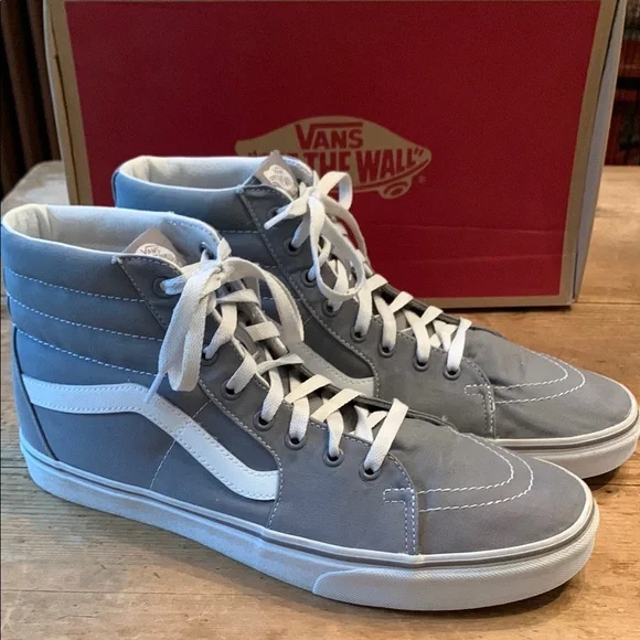 Like New Vans Sk8-Hi Iconic High-Top Canvas Gray and White Sneakers M13 - Picture 4 of 12